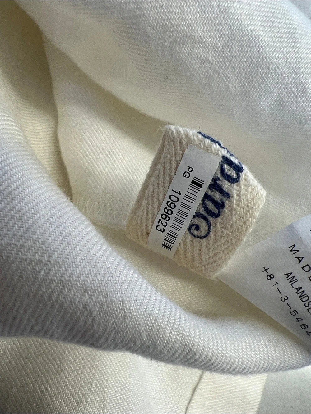 Women's Cream Button-Front Linen Jacket - Picture 6 of 6